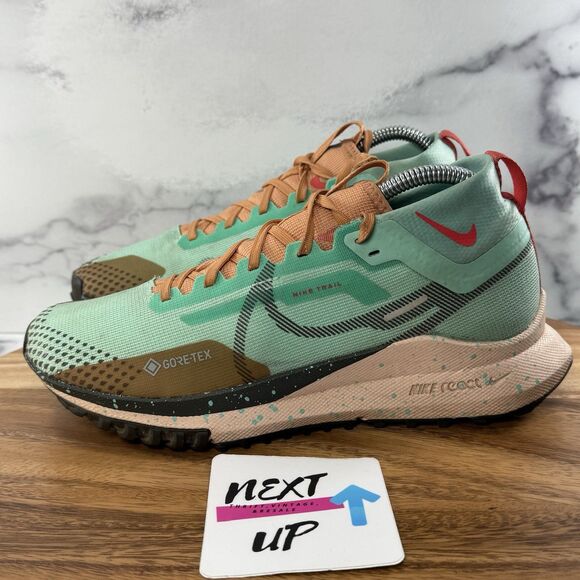 Women’s Size 8.5-Nike React Pegasus Trail 4 GTX Emerald Rise Sequoia DJ7929-301 - Picture 1 of 9